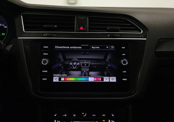 Volkswagen Tiguan cena 134999 przebieg: 141000, rok produkcji 2021 z Głuszyca małe 781